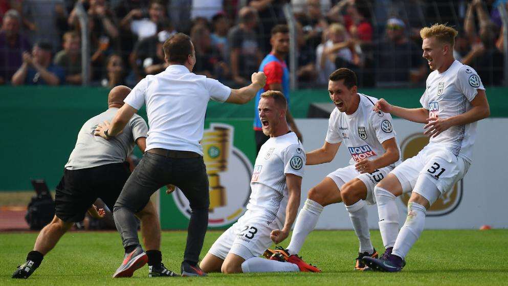 转折点！广东宏远扳平良机，德甲集结日攻防权衡，信心回归，轮换策略成焦点的简单介绍